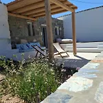 Venue - Folegandros *