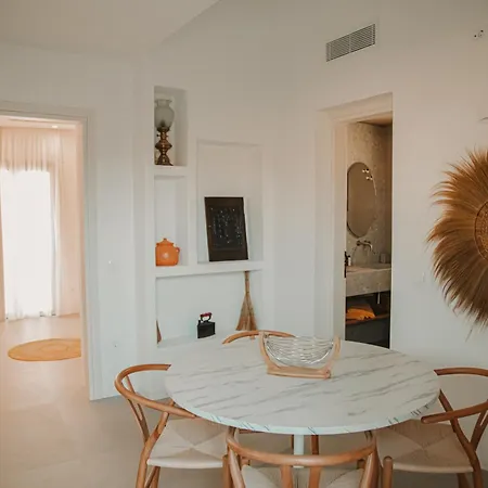 Venue - Folegandros *