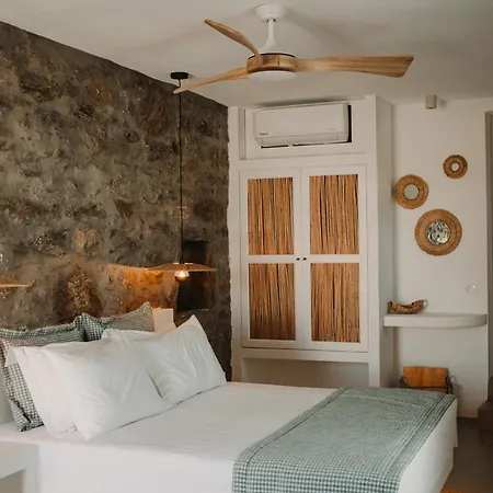 Venue - Folegandros *