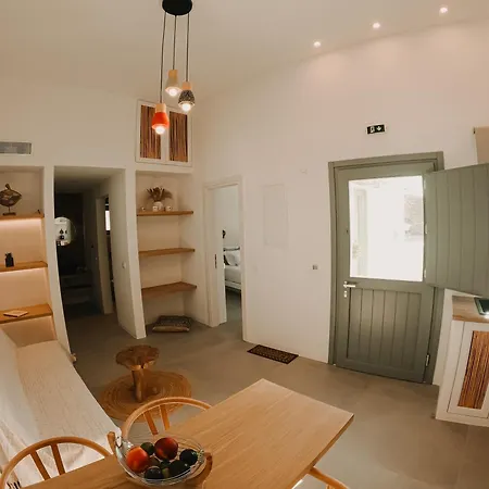 Venue - Folegandros * Ano Meria
