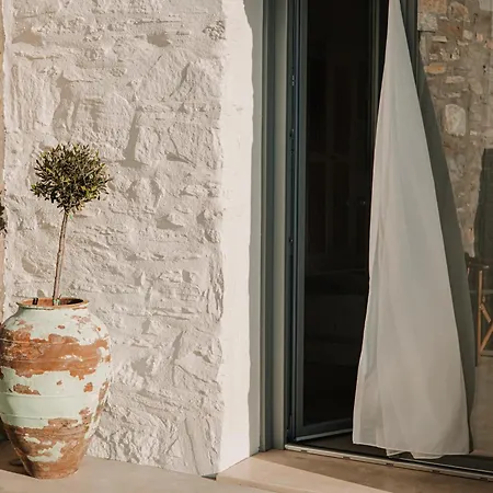 Venue - Folegandros