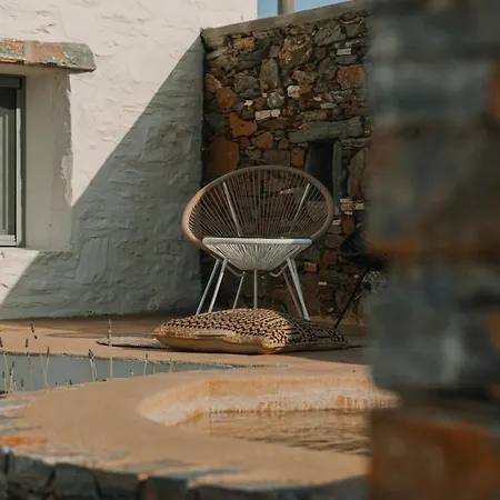 Venue - Folegandros *